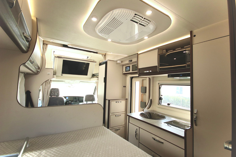 舒適、空間、安全,樣樣具備的房車 舒適、空間、安全,樣樣具備的房車