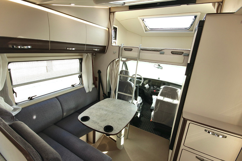 舒適旅行生活，這款房車(chē)必不可少