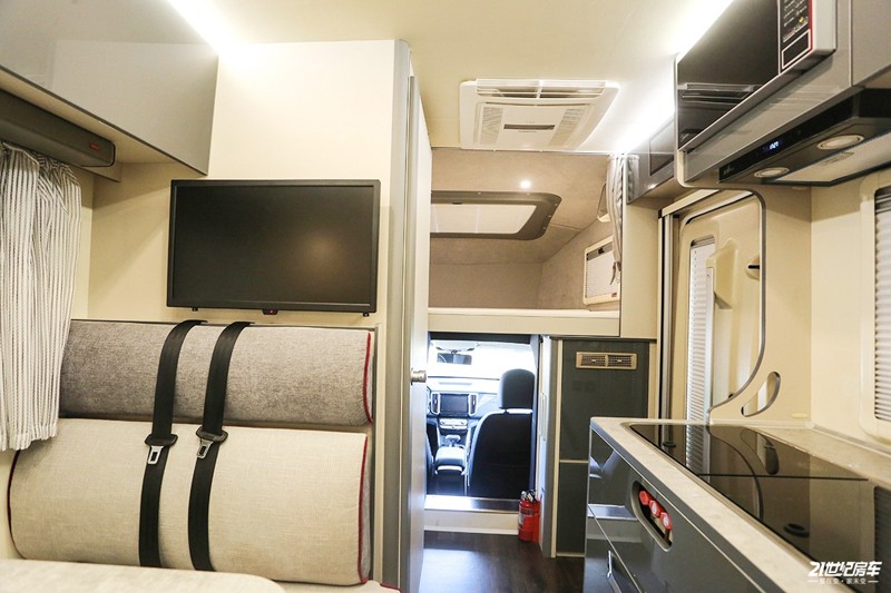 打響第二炮!搶先實拍體驗覽眾自由炮-B皮卡四驅房車 打響第二炮!搶先實拍體驗覽眾自由炮-B皮卡四驅房車