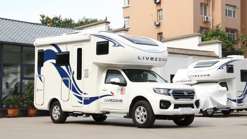 有四驅才是王道，這兩款國產房車可選