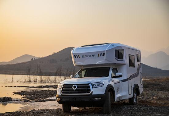 3月，北京房車展，看長城炮房車